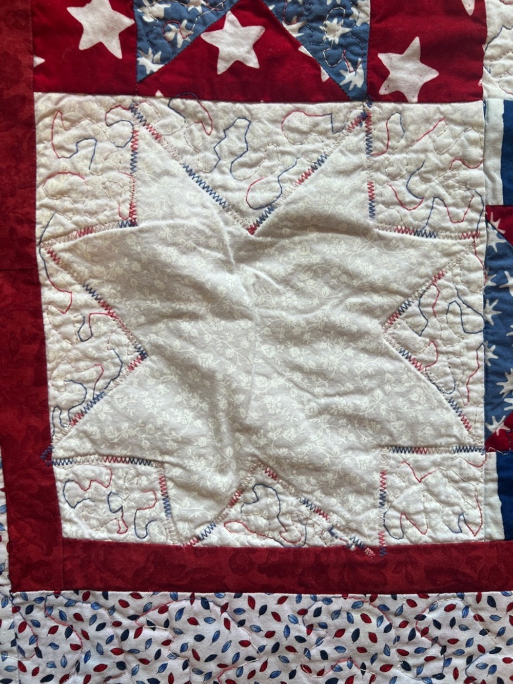 Quilt - Red, White & Blue - Picture 10 of 11
